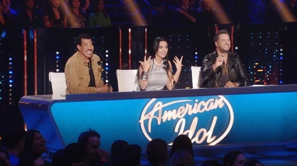 Still from 511 (Season 20's Top 20)