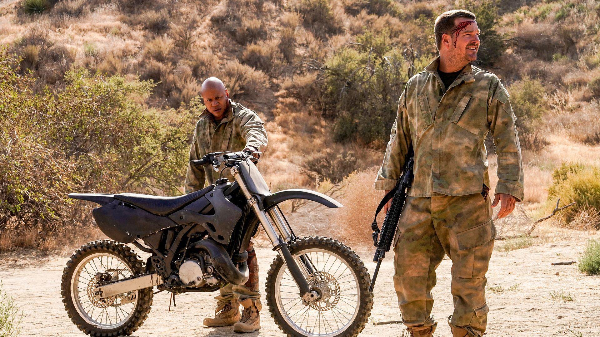 Still from To Live and Die in Mexico