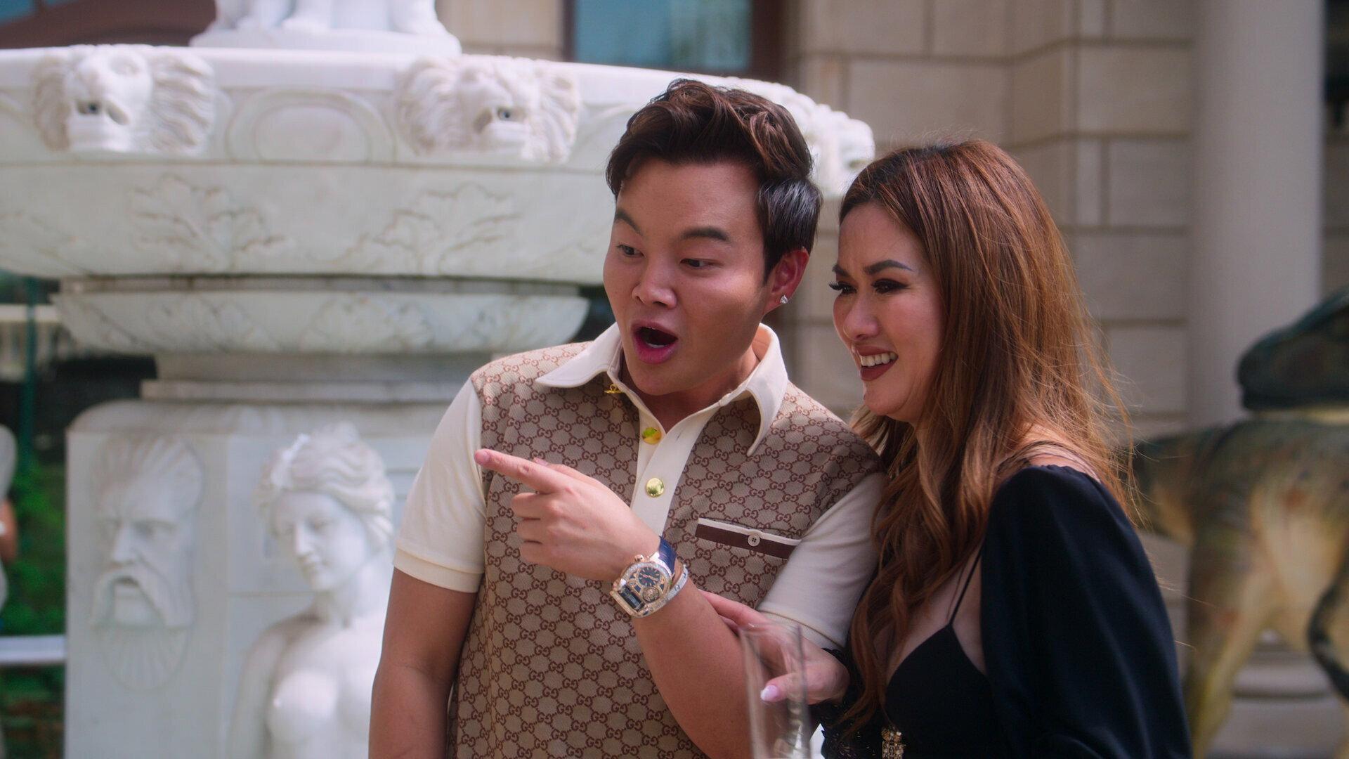 Still from Gossip Guy