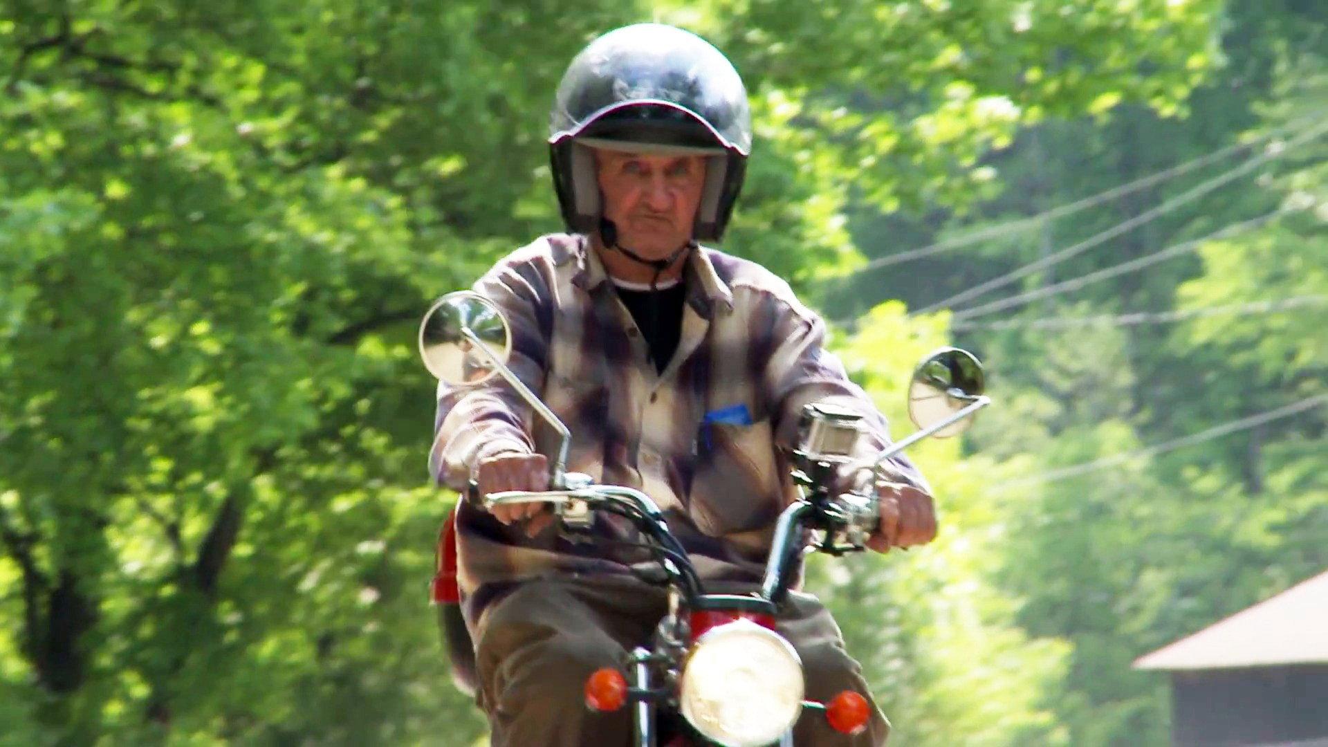 Still from Rival Shiners