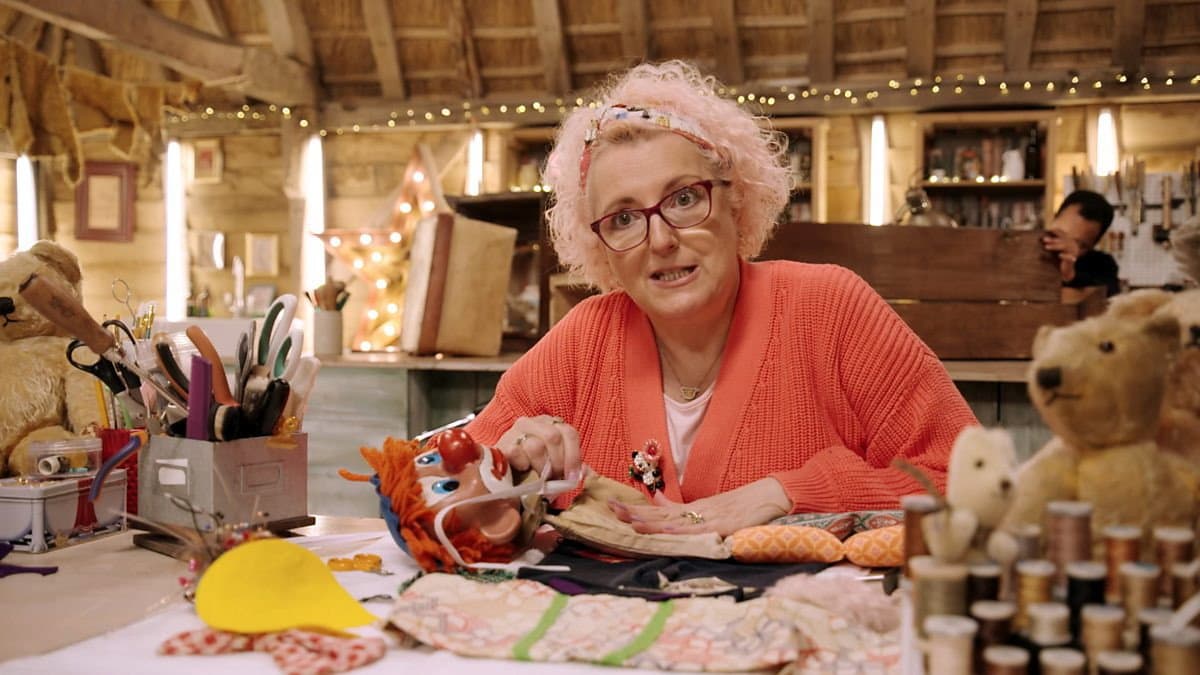 Still from Favourite Fixes - Episode 6