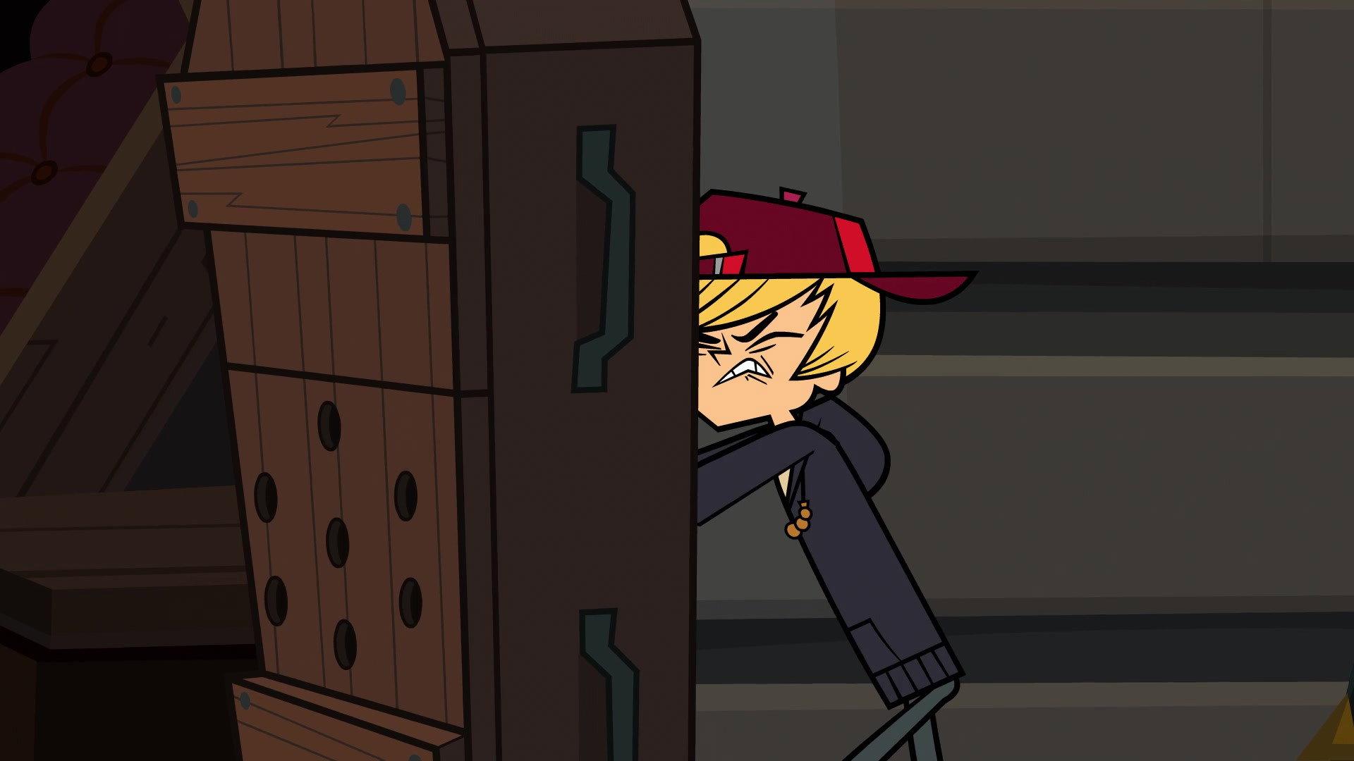 Still from A Tisket, a Casket, I'm Gonna Blow a Gasket