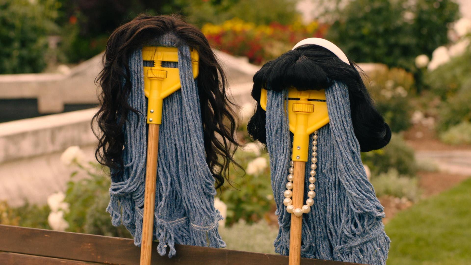 Still from Debspringa