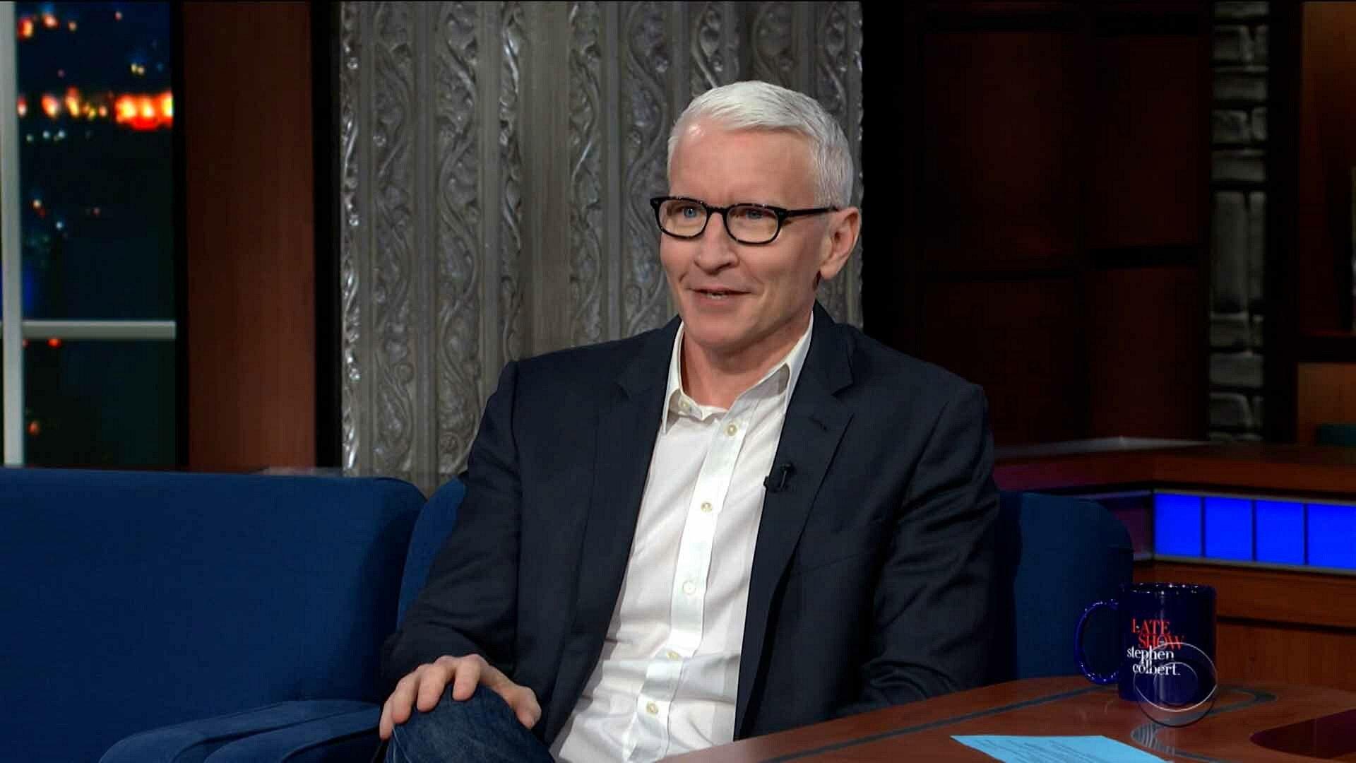 Still from Anderson Cooper, Sleater-Kinney