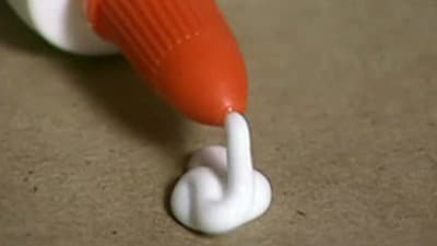 Still from Glue