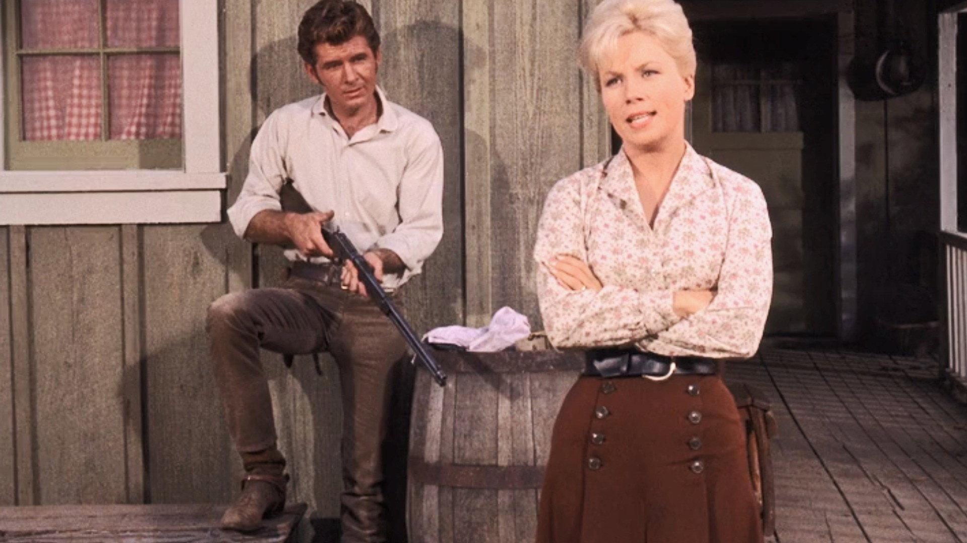 Still from Roar from the Mountain