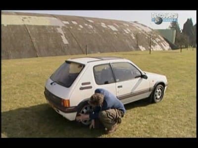 Still from Peugeot 205 GTi 1.9 (Part 1)