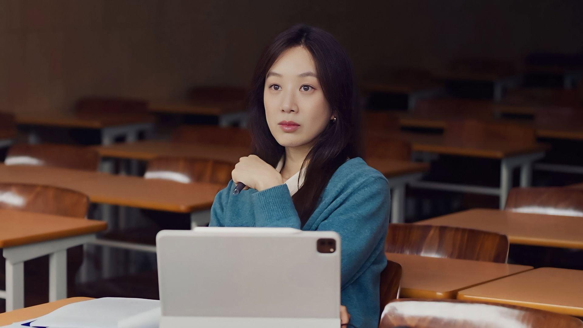 Still from One-On-One Lecture