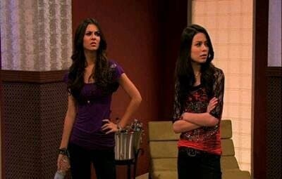 Still from iParty With Victorious (2)