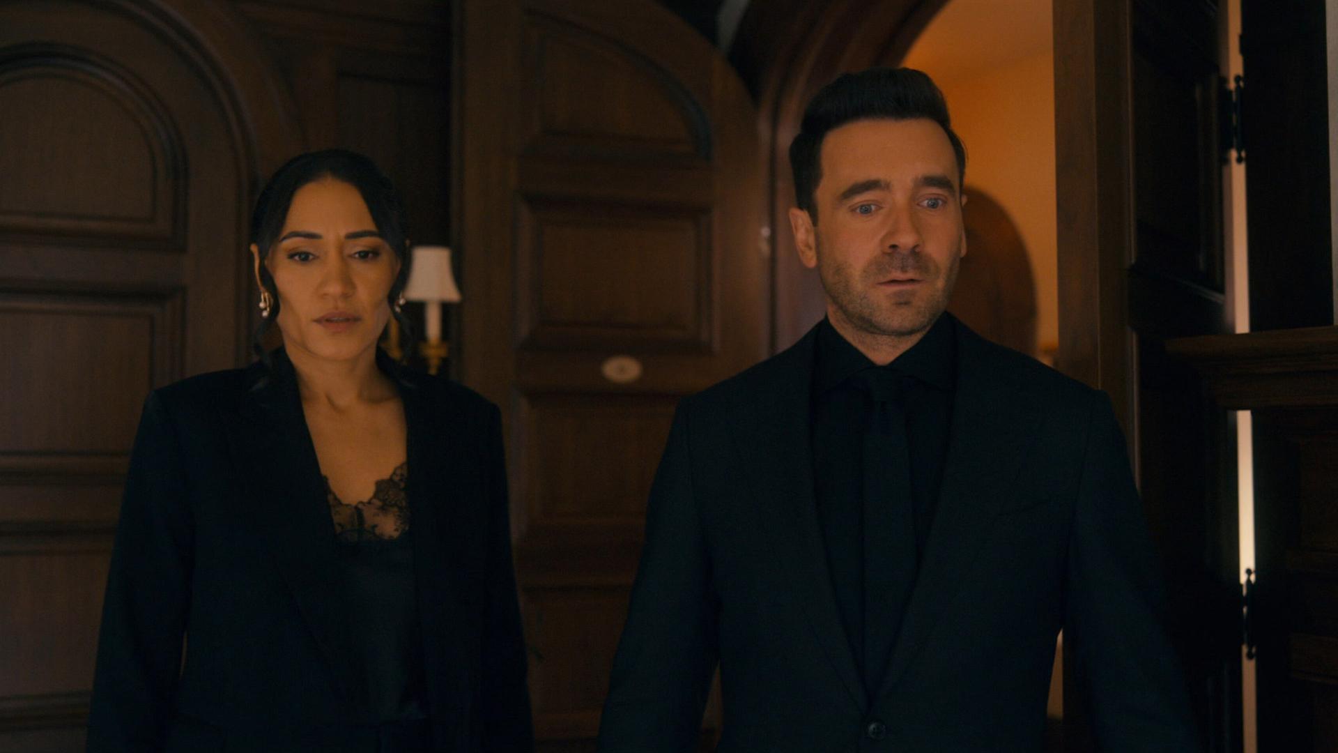 Still from Bad Friends, Bons Ennemis