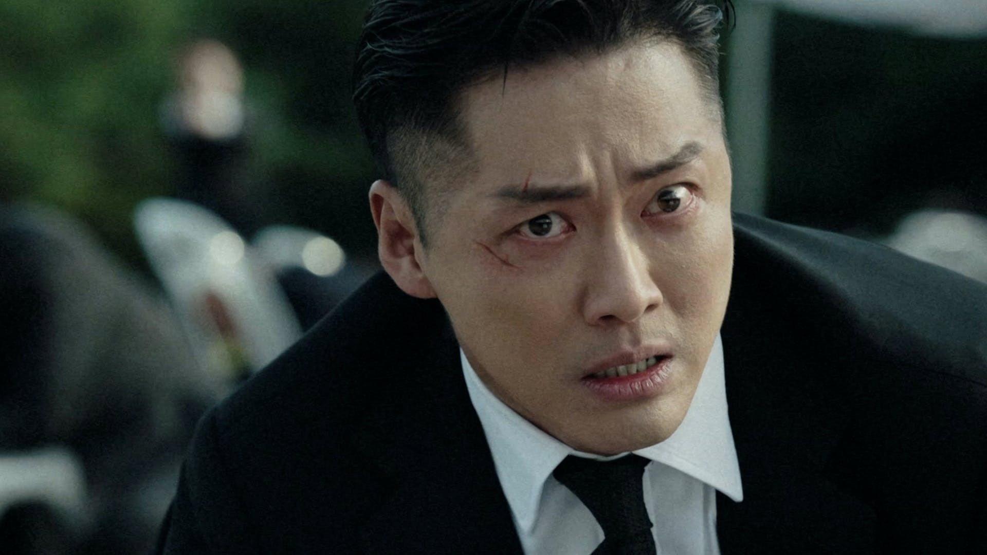 Still from Ji Hyuk and Je Yi Race Against Time