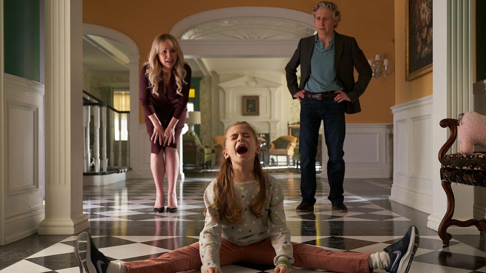 Still from I Like to Be Hugged