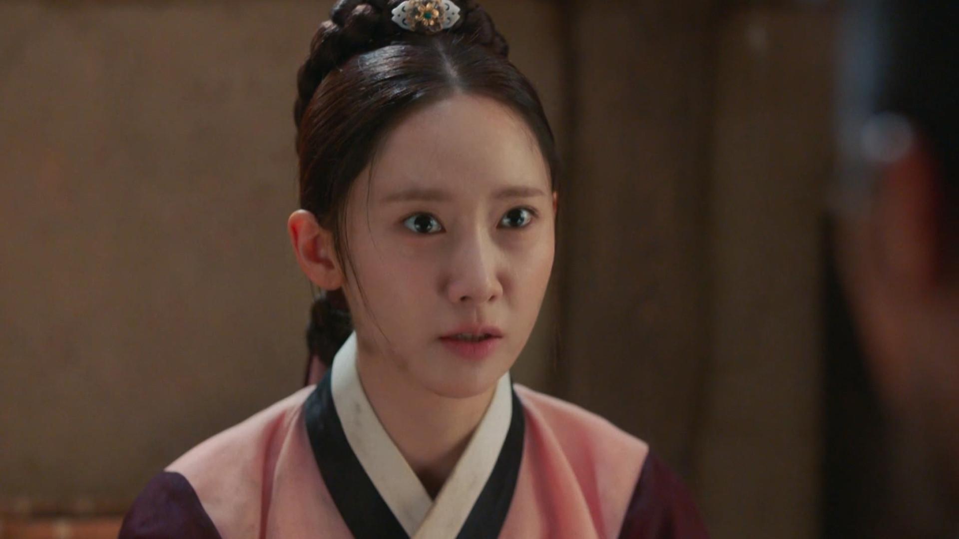 Still from Course N° 12 Hwanseban