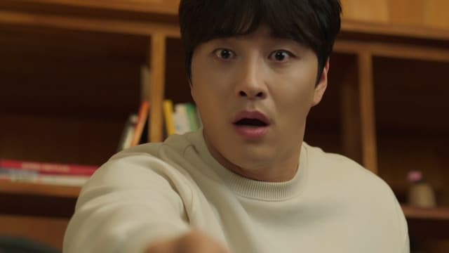 Still from Kang Hee's Decision