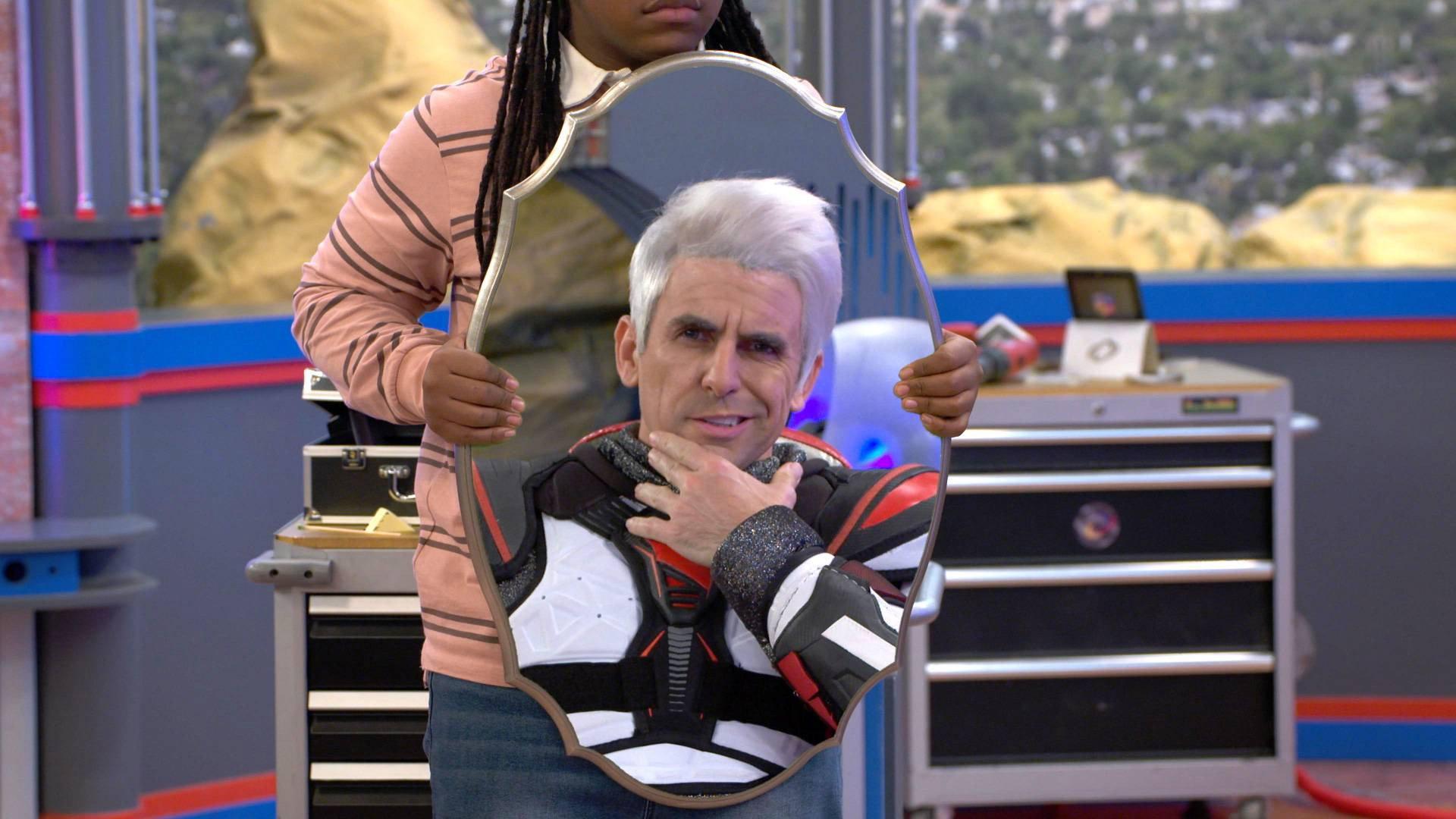 Still from The Force Returns (1)