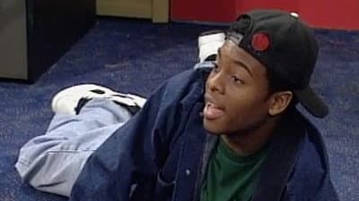 Still from The Twinz