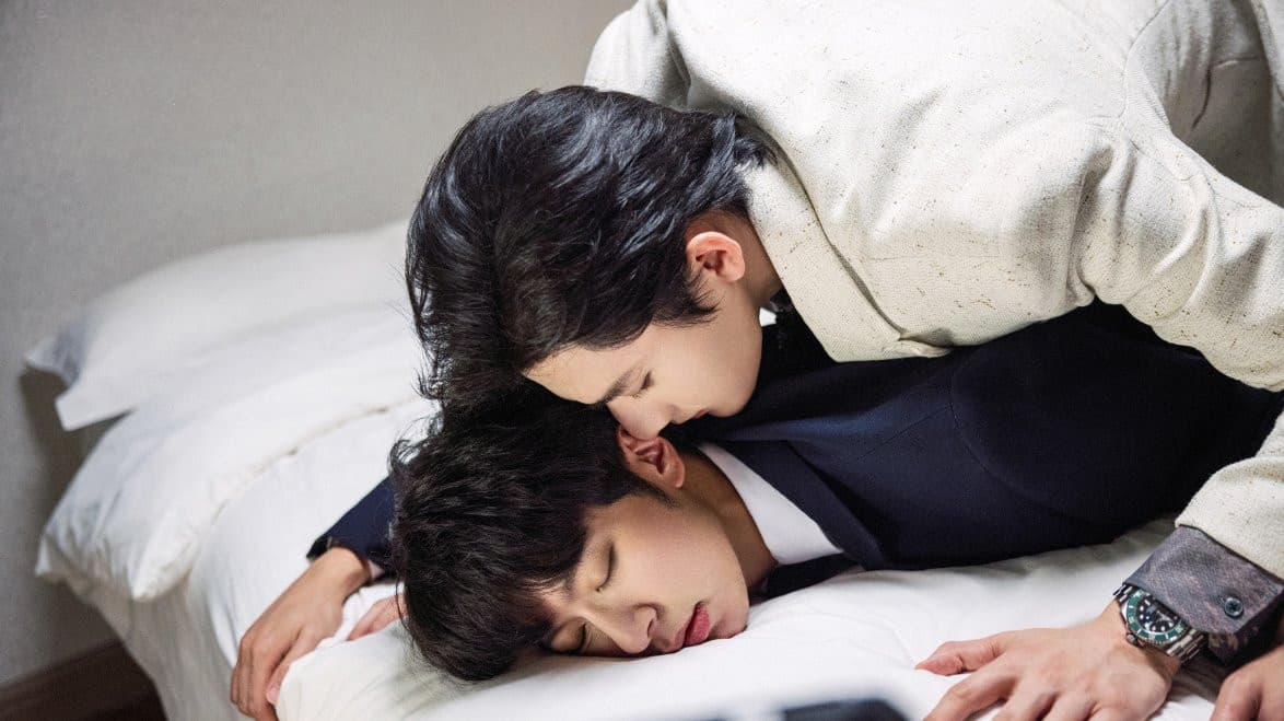 Still from The Scent Filling the Hotel