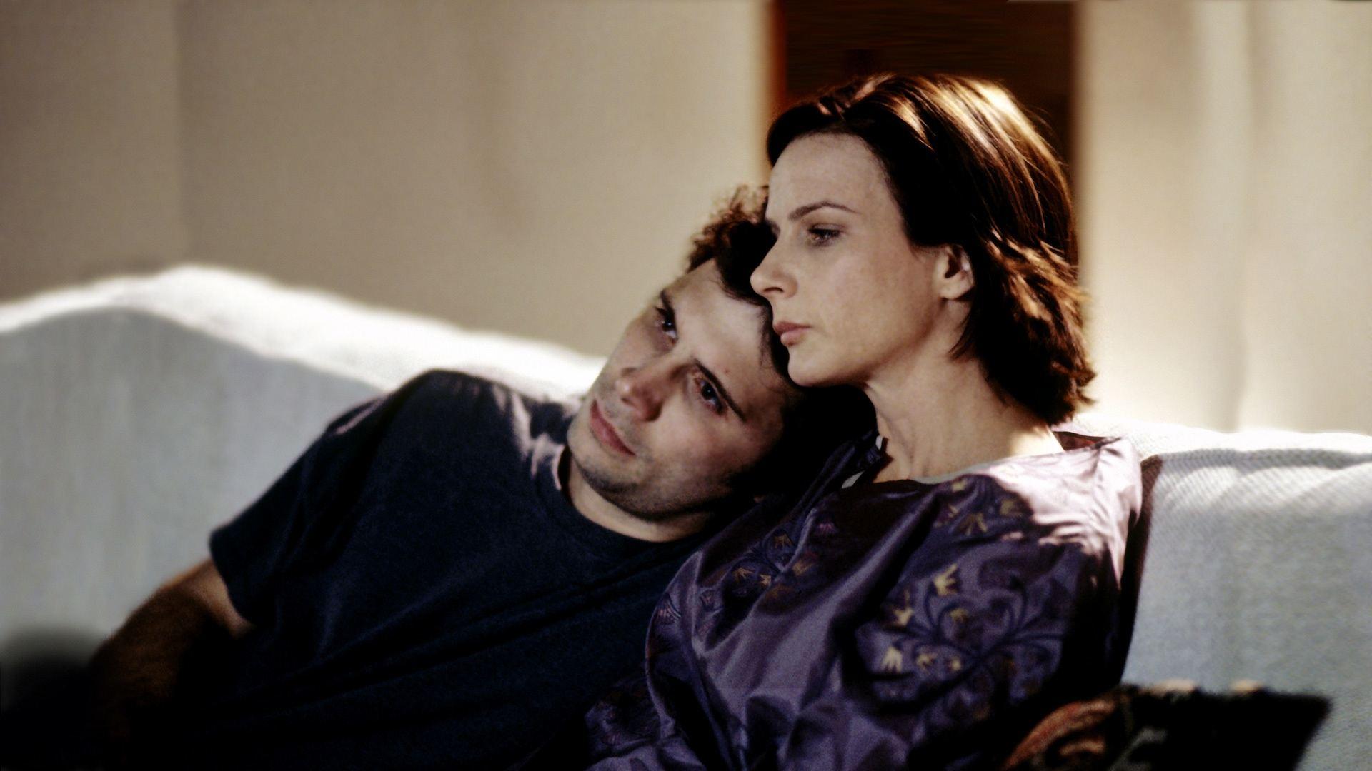 Still from Everyone Leaves