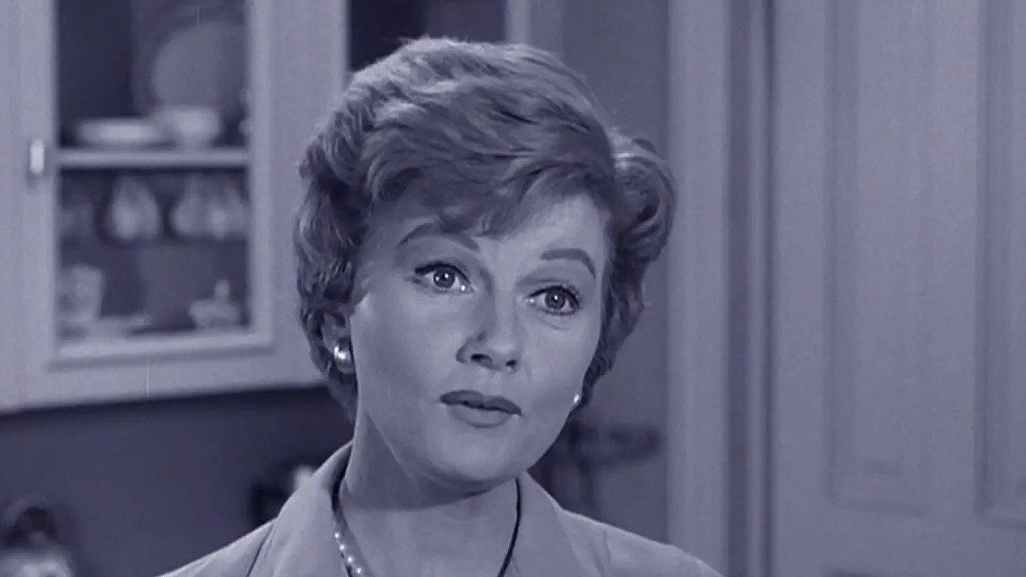 Still from Wally and Alma