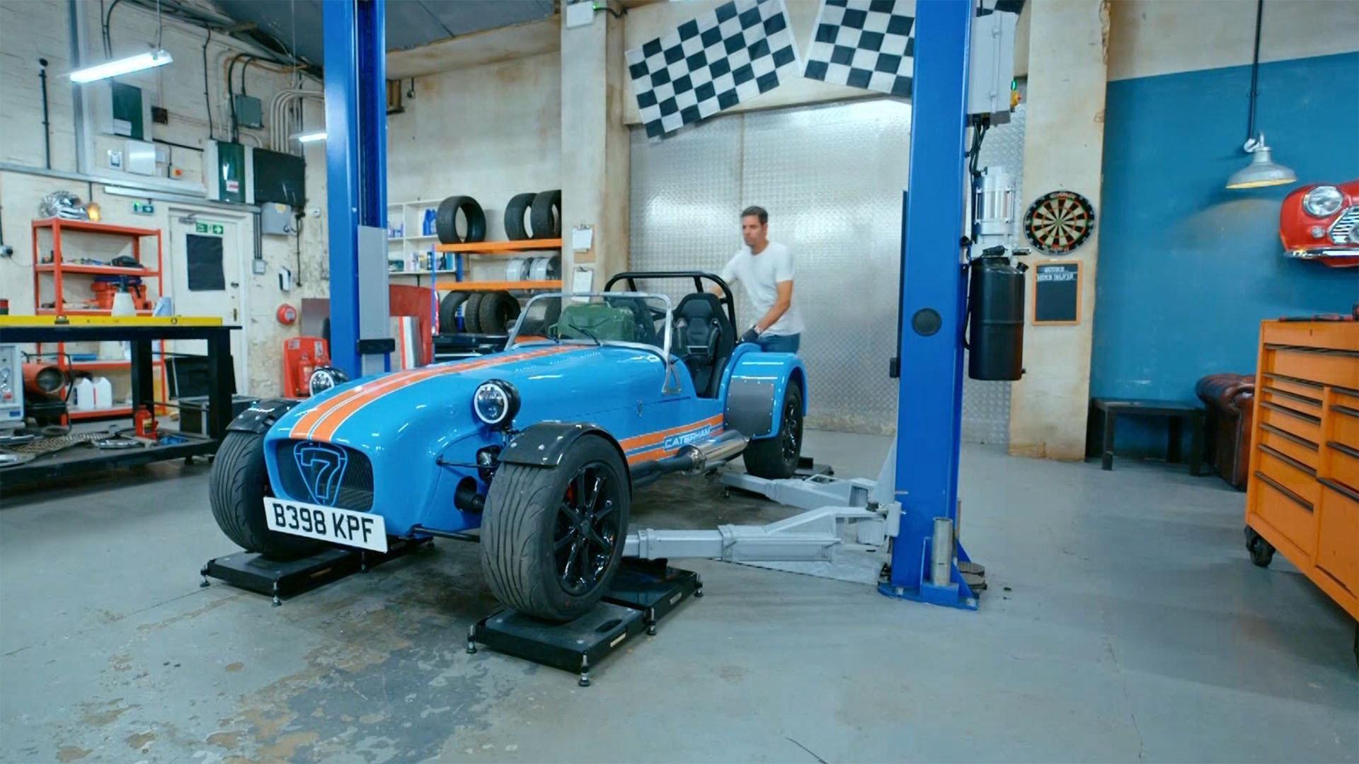 Still from Caterham 7