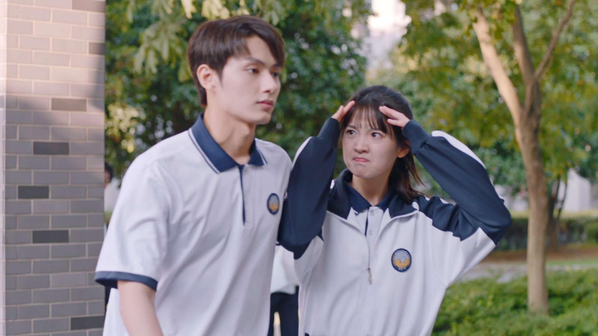 Still from A New Official is Supposed to Apply Strict Measures