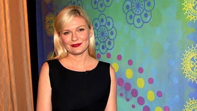 Still from Kirsten Dunst, Ike Barinholtz, Paul Simon