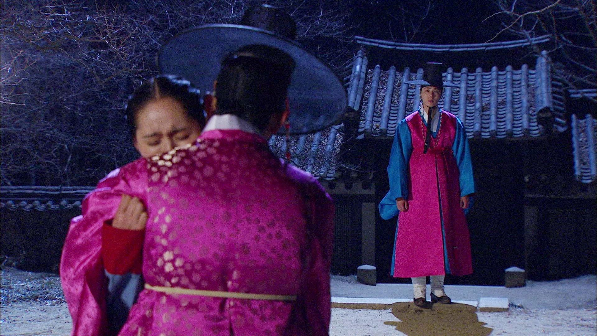 Still from The Sun Embracing the Moon