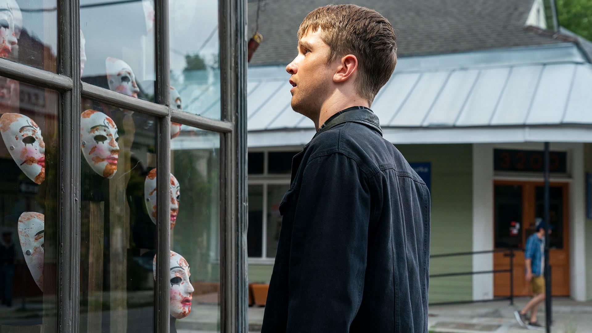 Still from Should I Stay or Should I Go