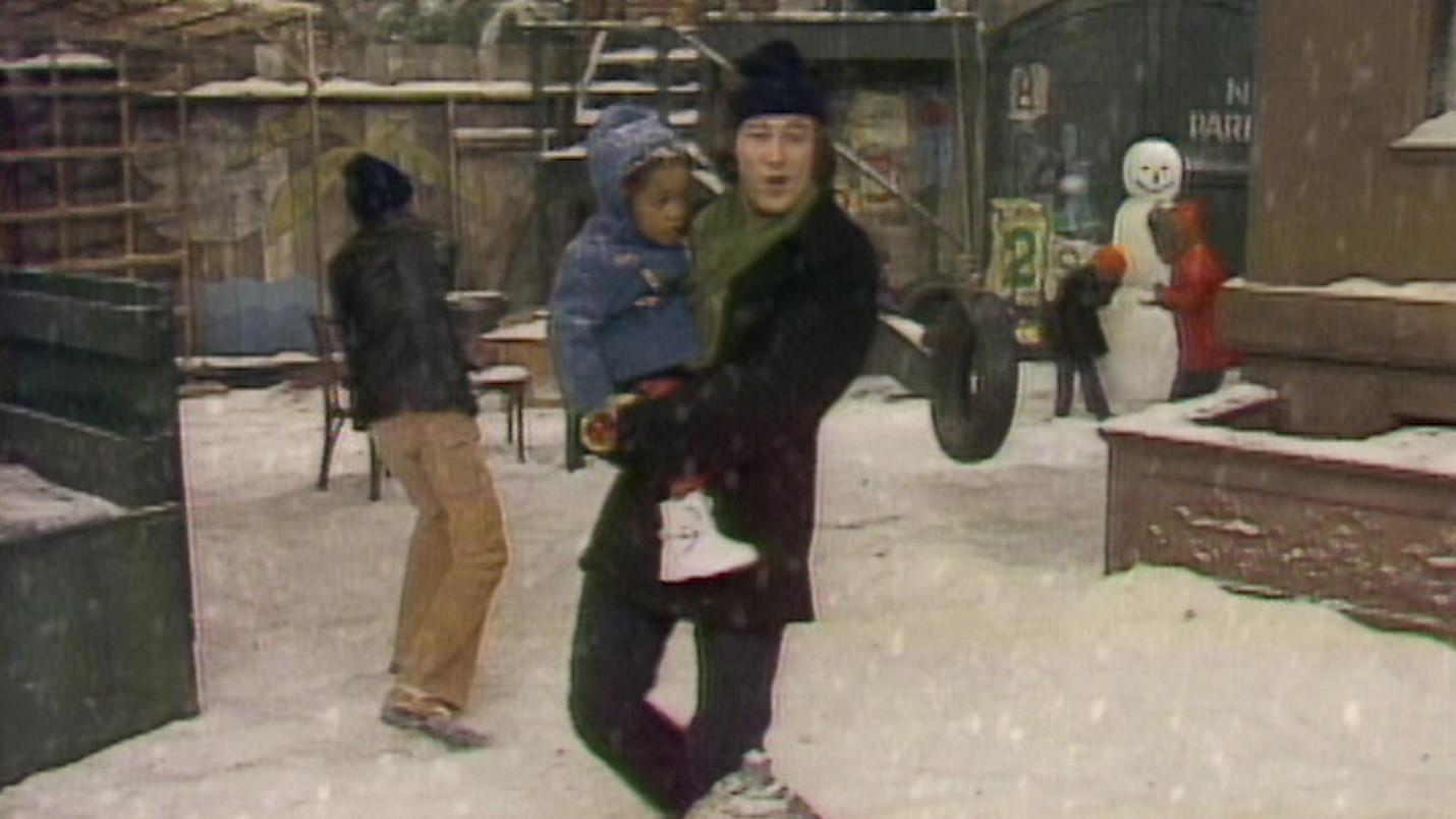 Still from A Sesame Winter Wonderland (0598)