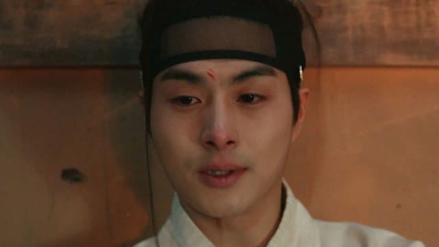 Still from The Weight of a Crown