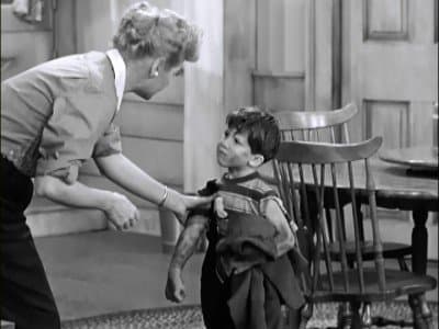 Still from Lucy Gets Chummy With the Neighbors