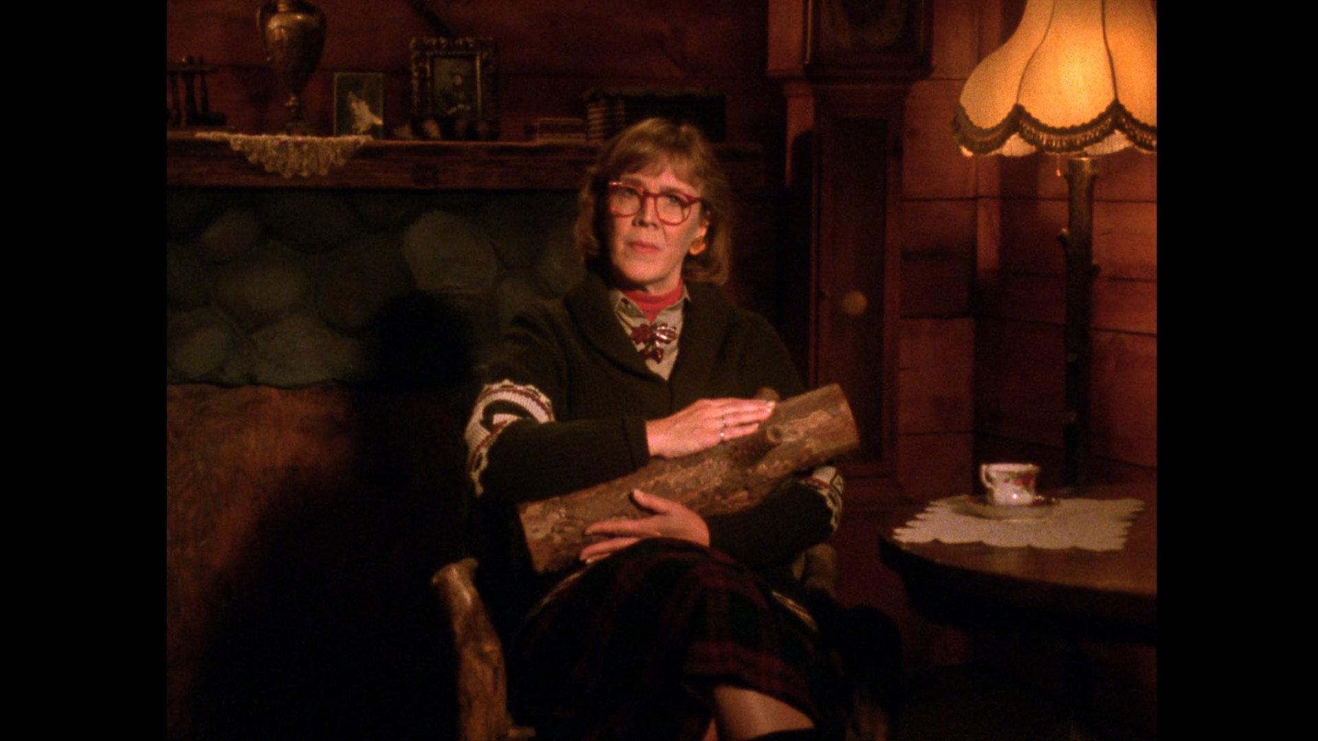 Still from Log Lady Introduction - S02E11