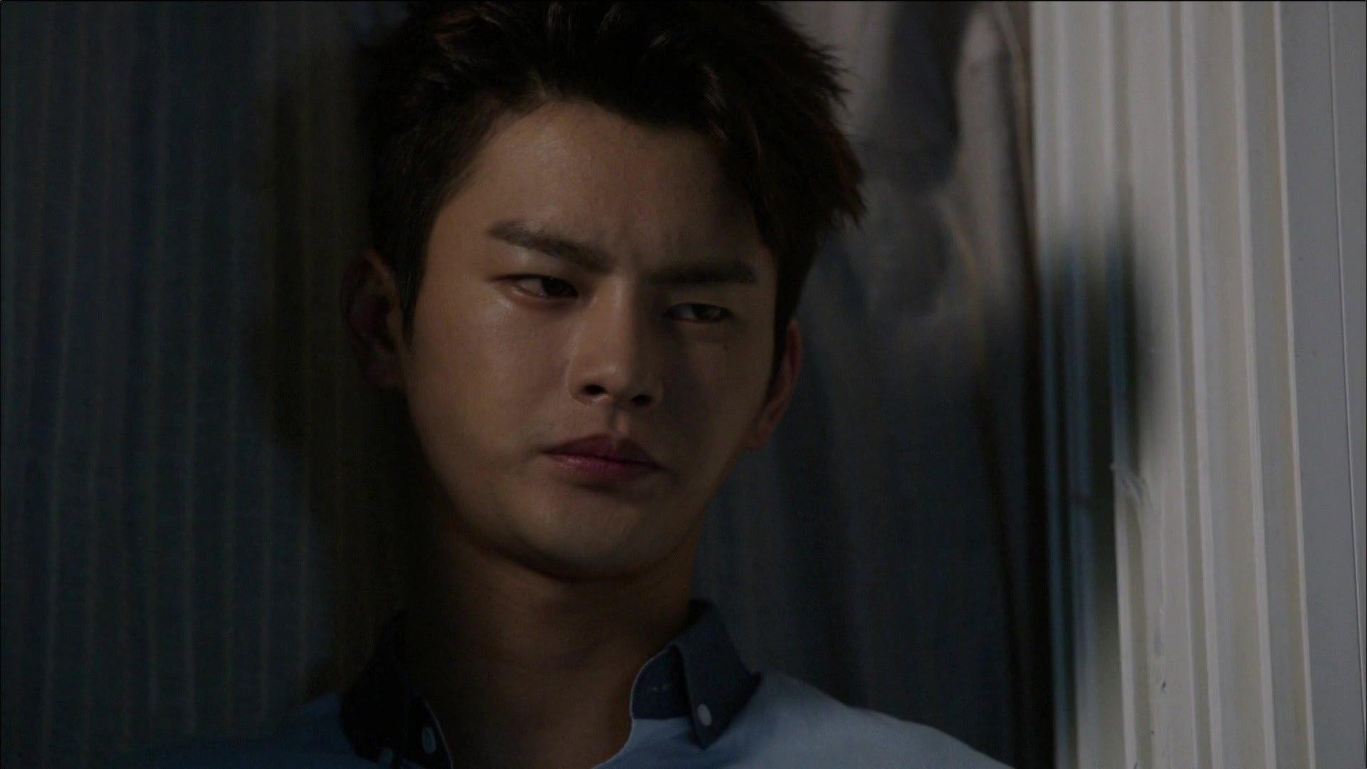 Still from The Suspect, Lee Hyun