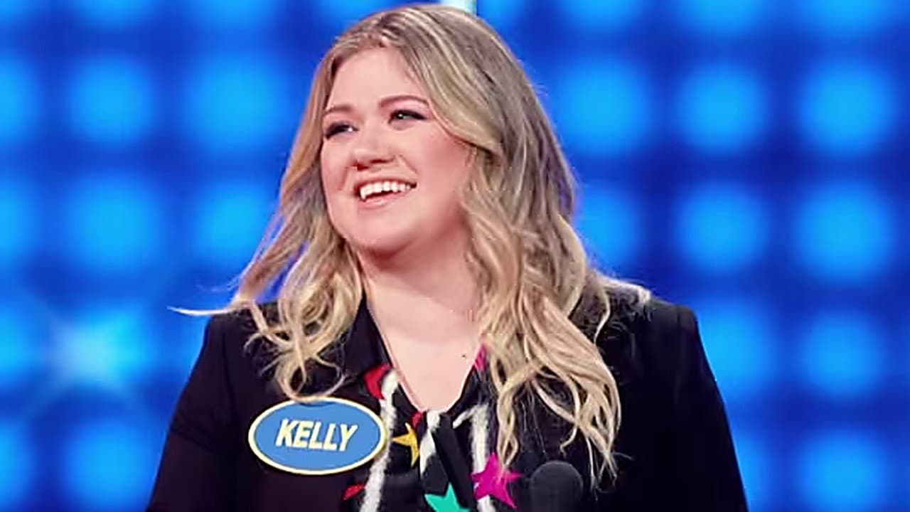 Still from Kelly Clarkson vs Amy Schumer and Bindi Irwin vs Chrissy Metz