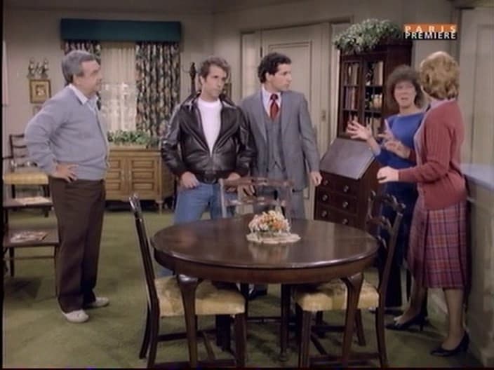 Still from Arthur, Arthur