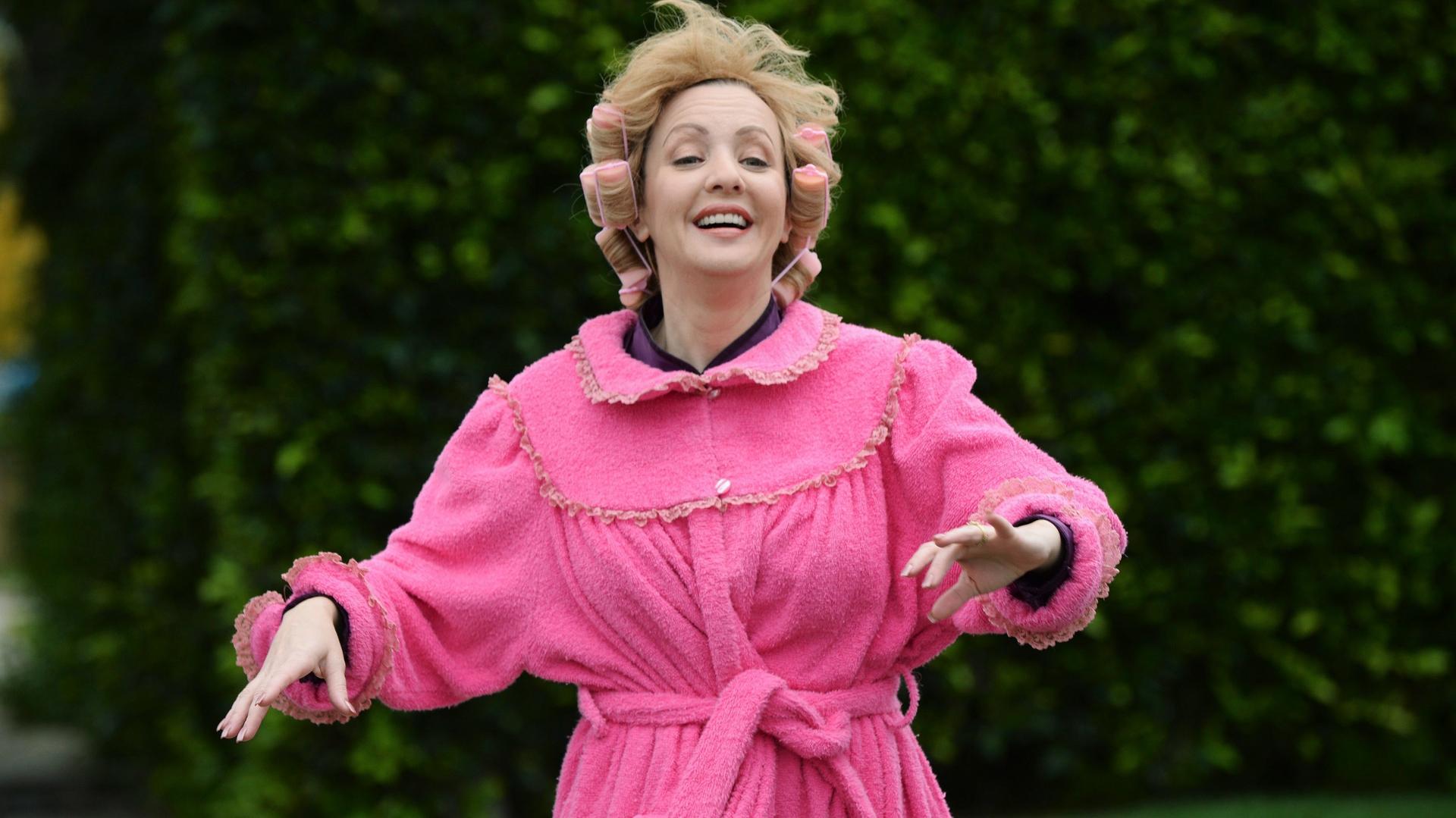 Still from Goldbergs Feel Hard
