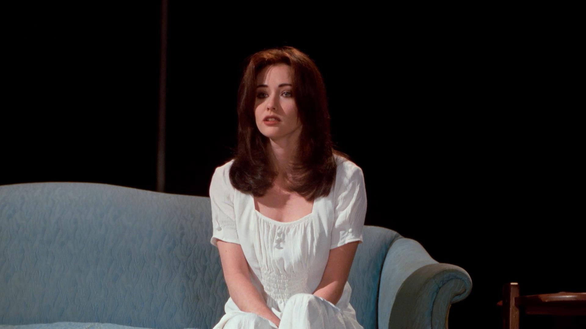Still from Divas
