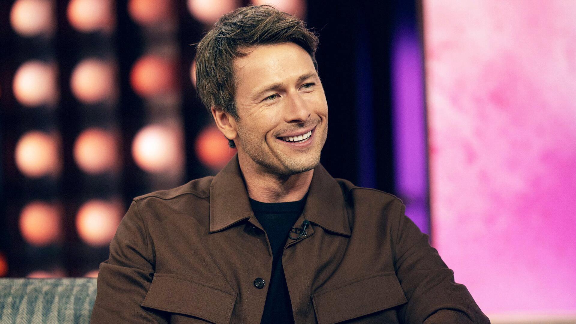 Still from Glen Powell, Ally Maki