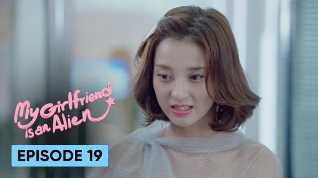 Still from My Girlfriend Is An Alien