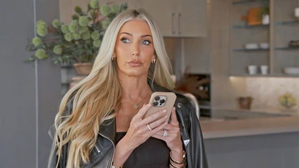 Still from Mo' Mansions, Mo' Problems