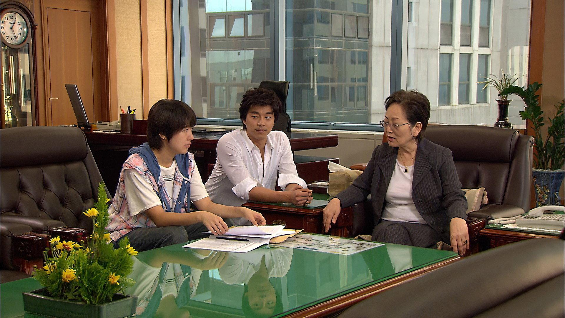Still from Sixteenth Cup