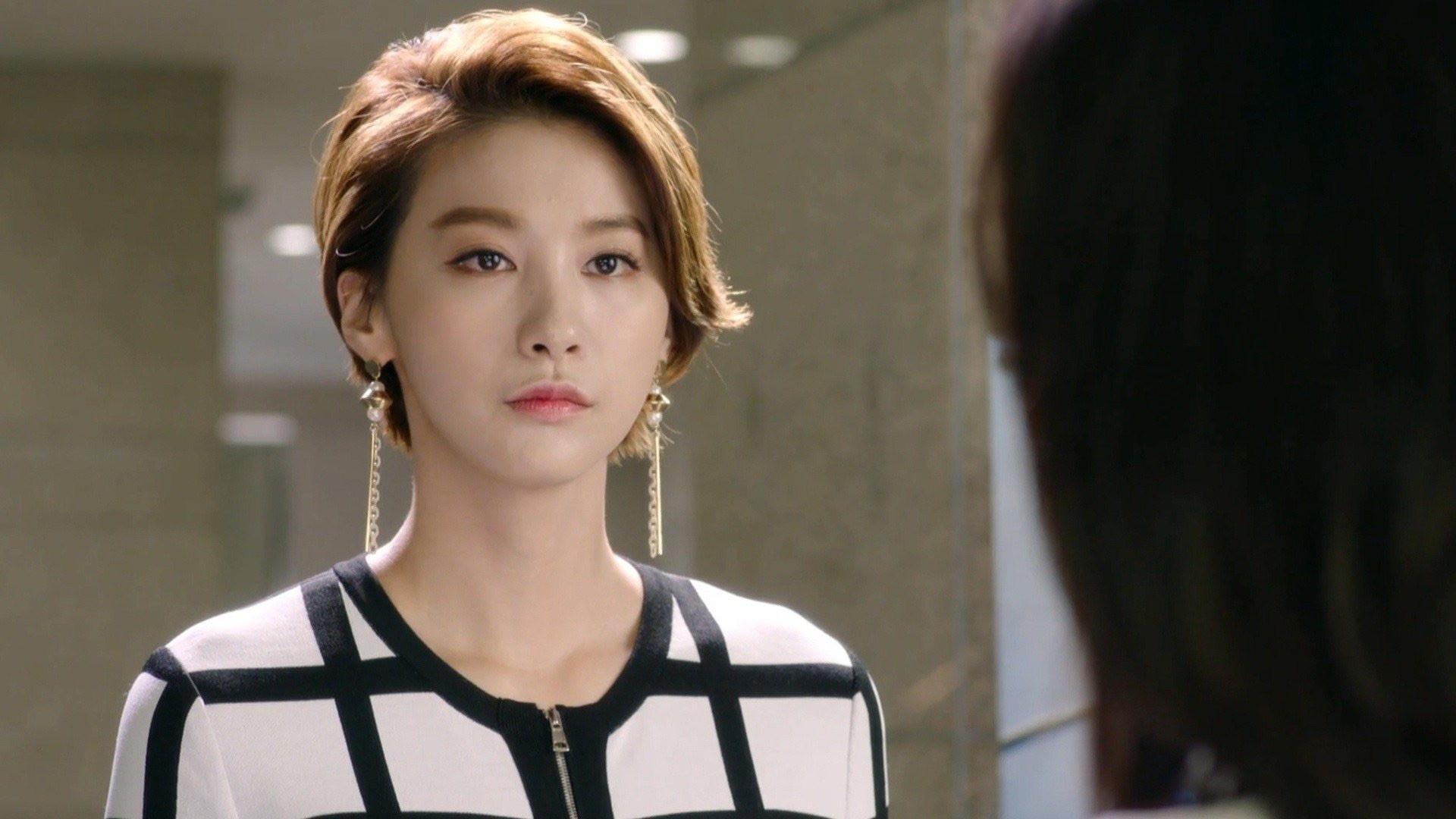 Still from The Poor Rich