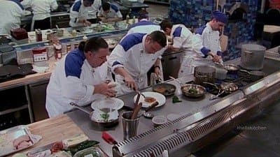Still from 13 Chefs Compete (1)