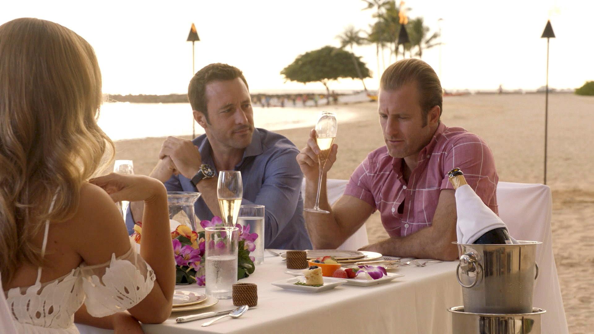 Still from Poniu I Ke Aloha (Crazy in Love)
