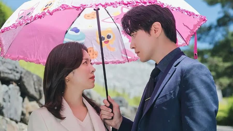 Still from What kind of person is Yoo Eun-ho?