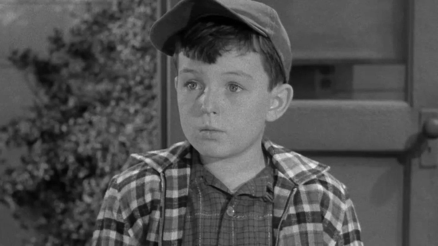 Still from The Boat Builders