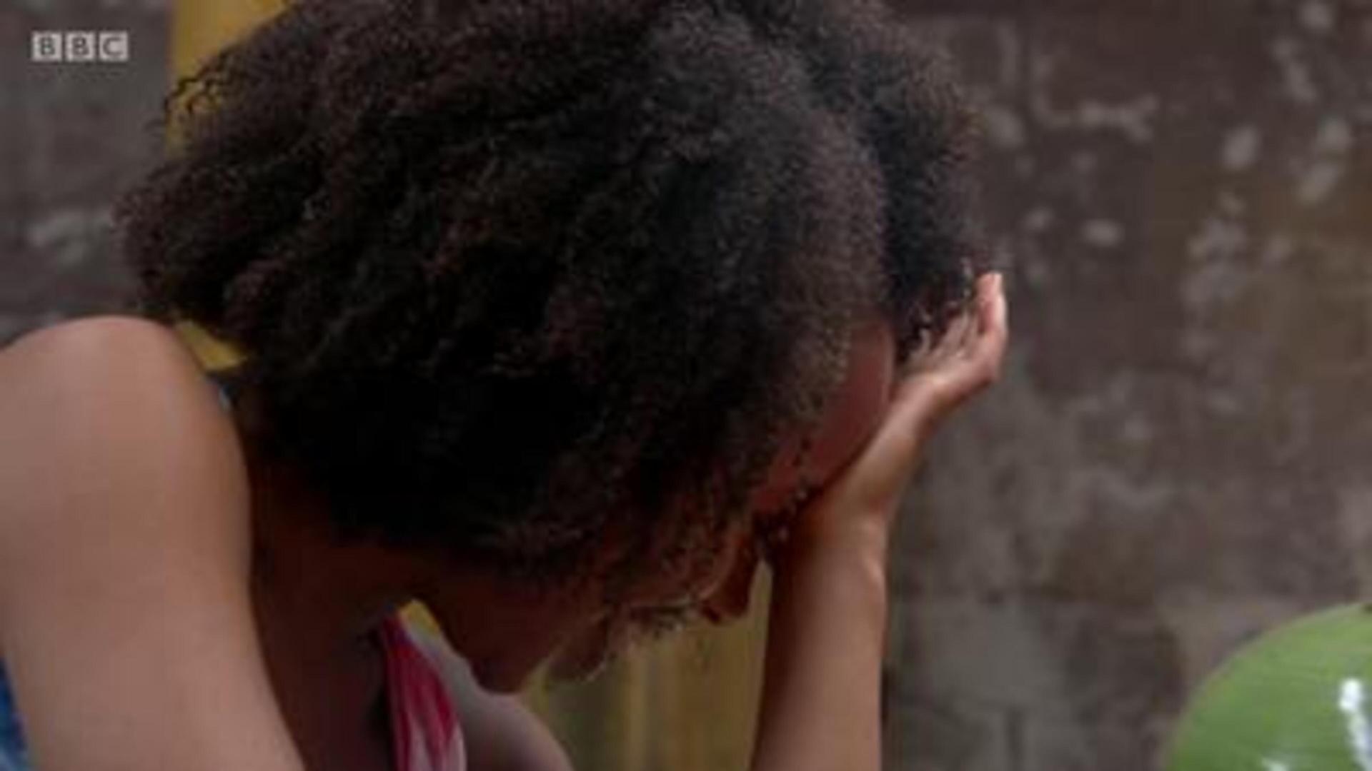 Still from Don't Go Breaking My Heart (2)