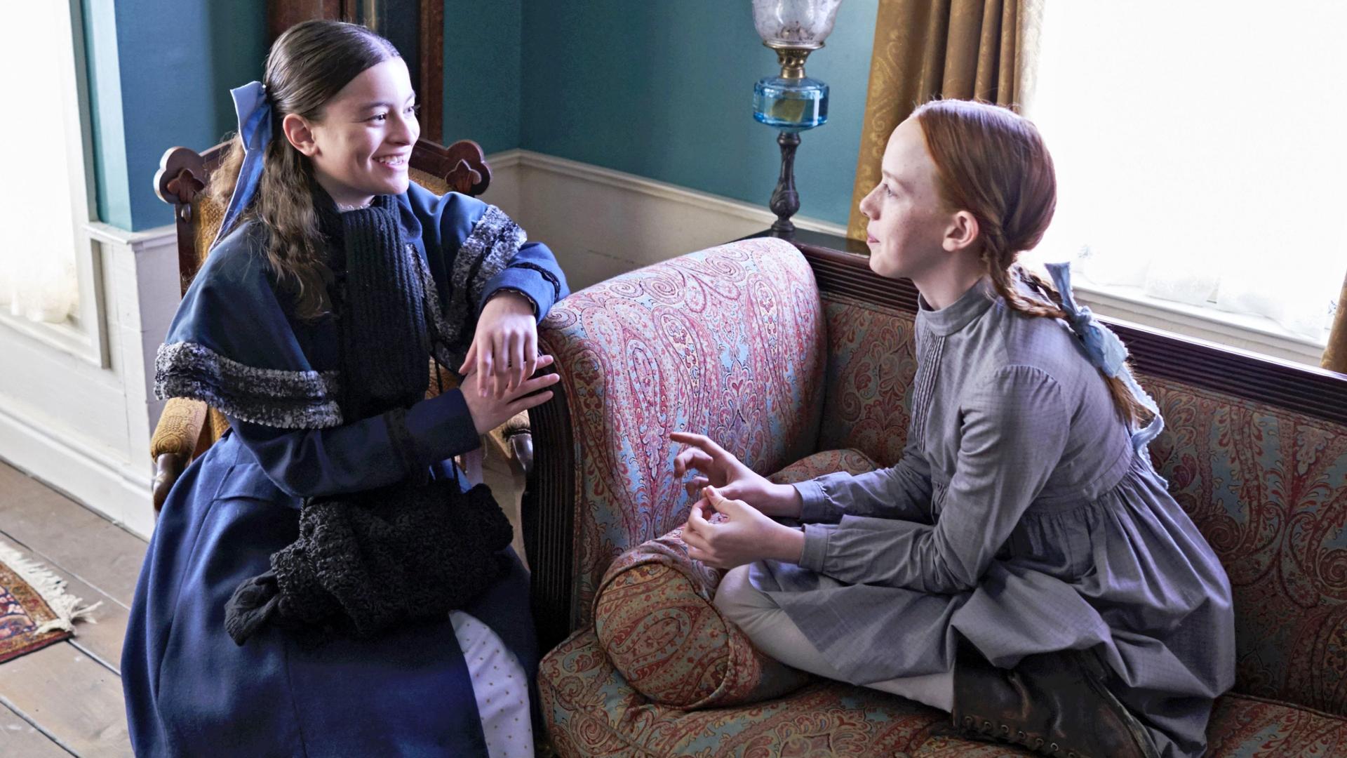 Still from Tightly Knotted to a Similar String