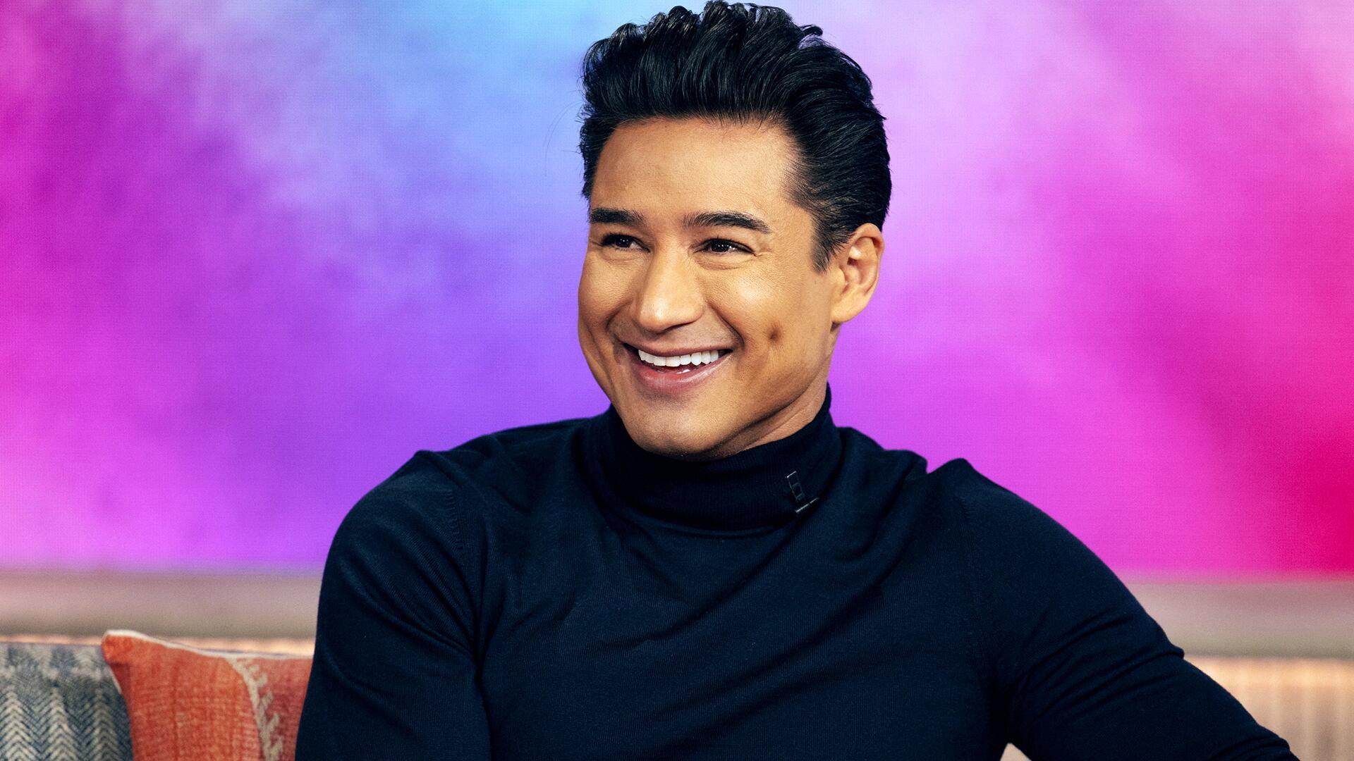 Still from Mario Lopez, Shane McAnally, Cast of "Shucked"