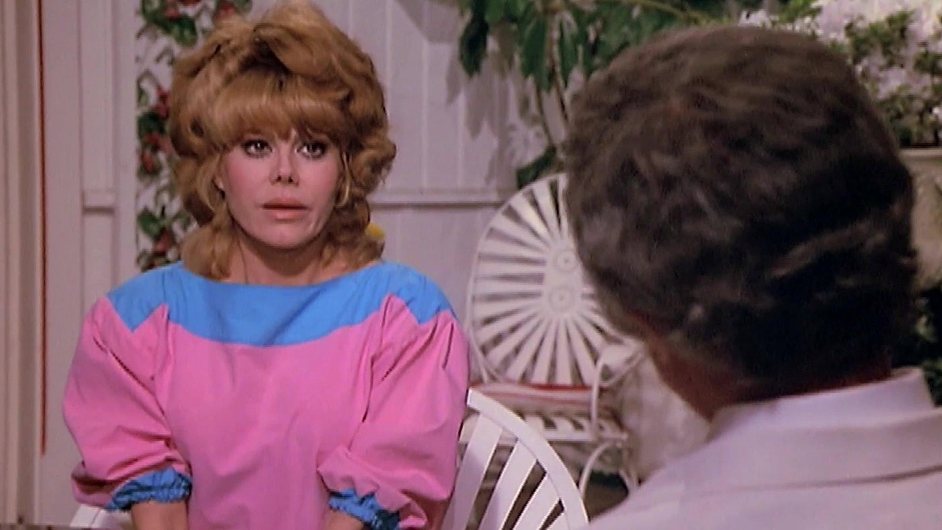 Still from Surrogate Mother / The Ideal Woman